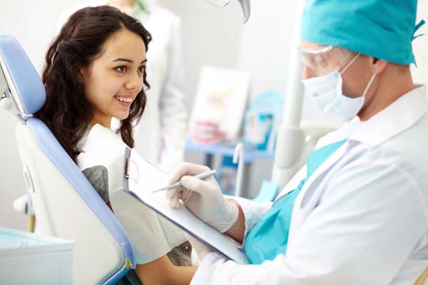 What Should A Patient Bring With Them When Seeing An Emergency Dentist?
