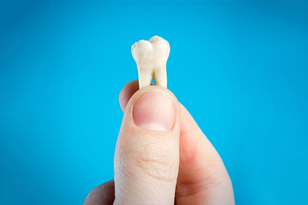 A General Dentist Helps You Decide Whether To Pull or Save a Tooth from Stone Canyon Dental in Sunnyvale, TX